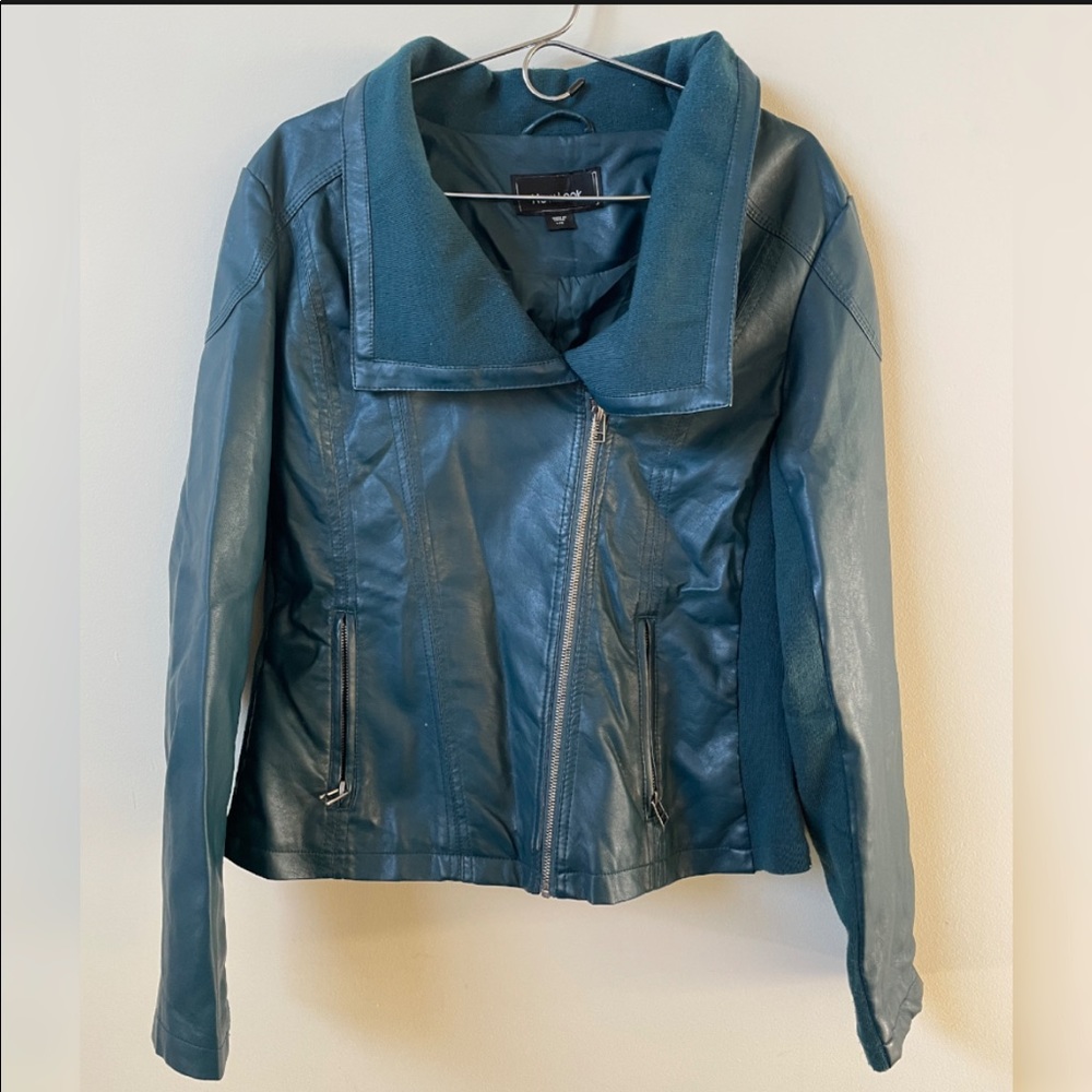 NEW LOOK faux leather jacket Large